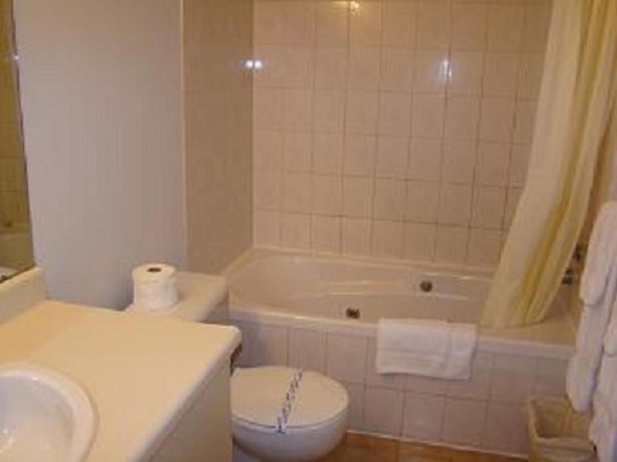 Hotel Motel גרנבי מראה חיצוני תמונה