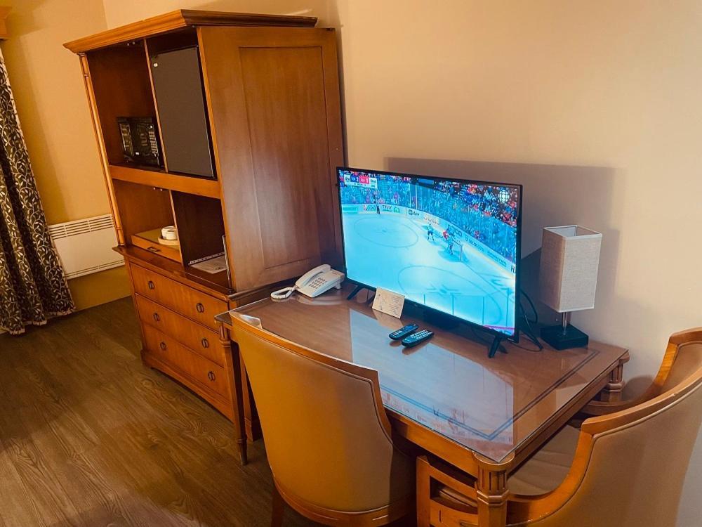Hotel Motel גרנבי מראה חיצוני תמונה