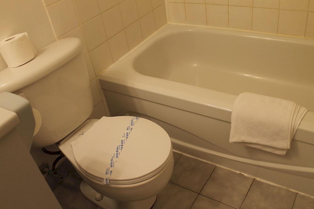 Hotel Motel גרנבי מראה חיצוני תמונה